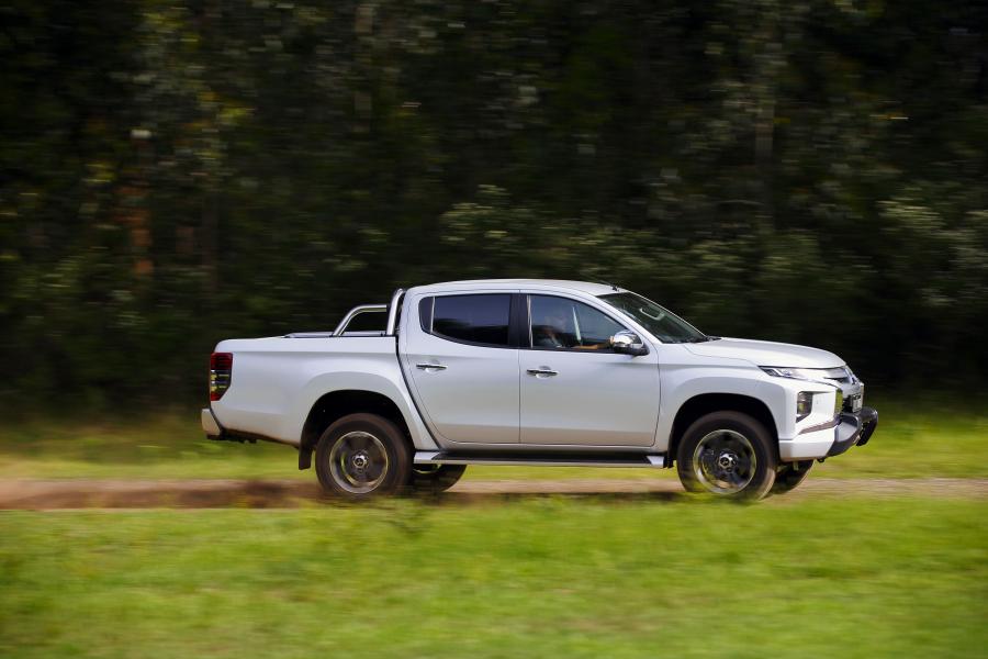 Mitsubishi Triton GLS Premium Club Cab 2019 года  (AU) (фото 15 из 38)